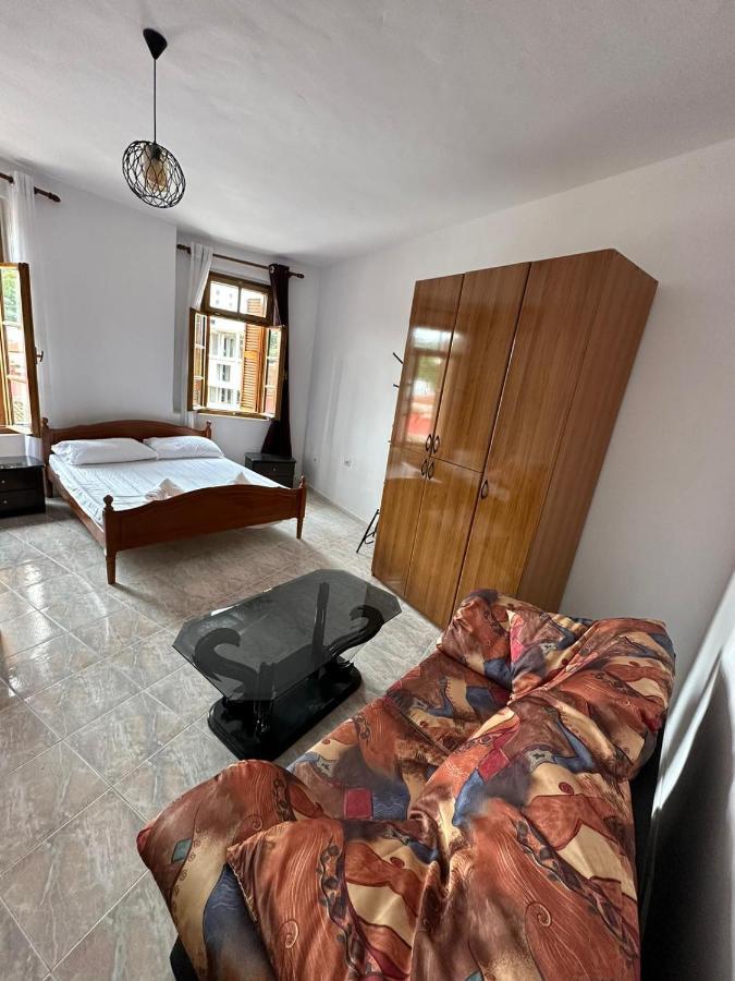 Central Charm Apartments Wlora Zewnętrze zdjęcie